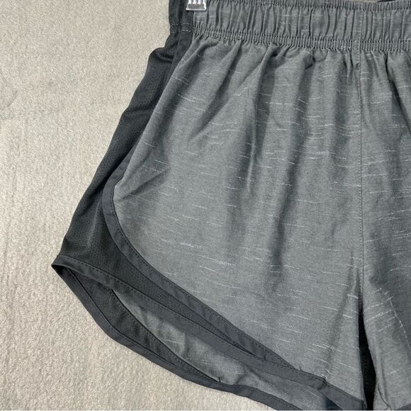 Nike dri-fit small black on black - Picture 2 of 8